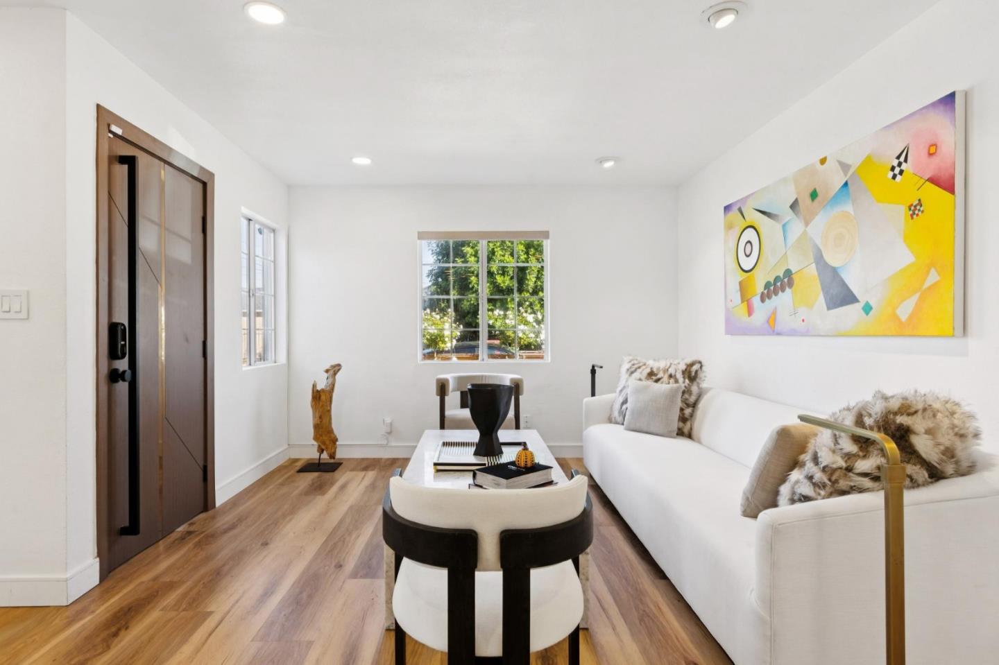 Detail Gallery Image 5 of 27 For 1257 Laurel Ave, East Palo Alto,  CA 94303 - 3 Beds | 2 Baths