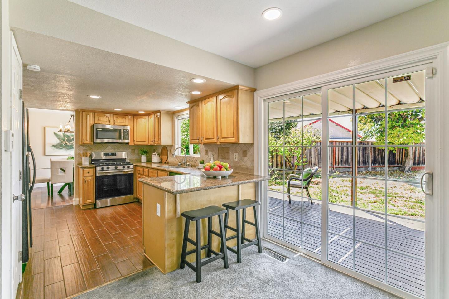 Detail Gallery Image 13 of 39 For 1299 Fallen Leaf Dr, Milpitas,  CA 95035 - 4 Beds | 2/1 Baths