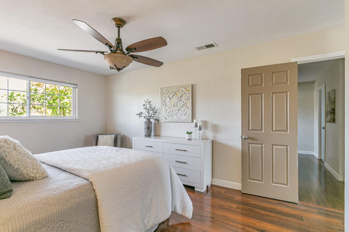 Detail Gallery Image 27 of 39 For 1299 Fallen Leaf Dr, Milpitas,  CA 95035 - 4 Beds | 2/1 Baths