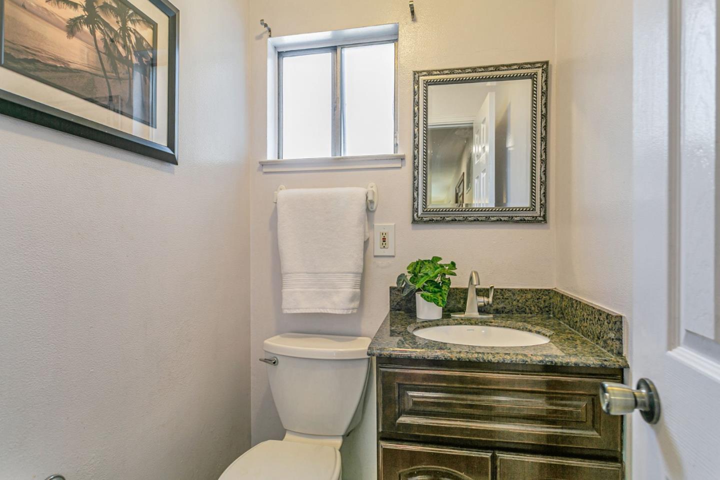 Detail Gallery Image 32 of 39 For 1299 Fallen Leaf Dr, Milpitas,  CA 95035 - 4 Beds | 2/1 Baths