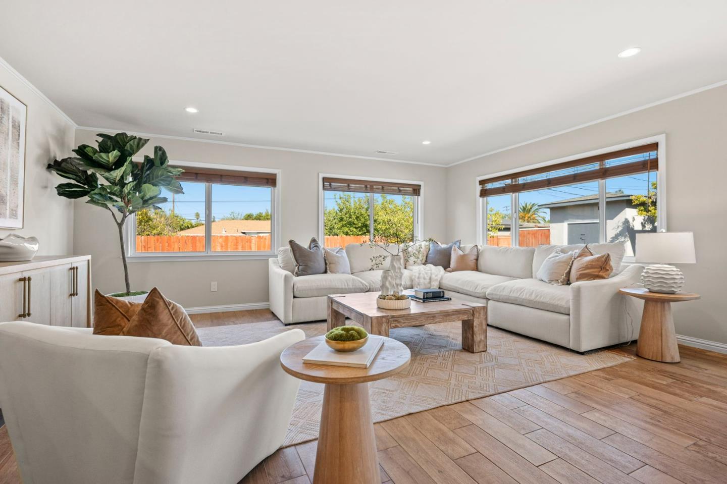 Detail Gallery Image 10 of 27 For 1117 Truman St, Redwood City,  CA 94061 - 3 Beds | 2 Baths