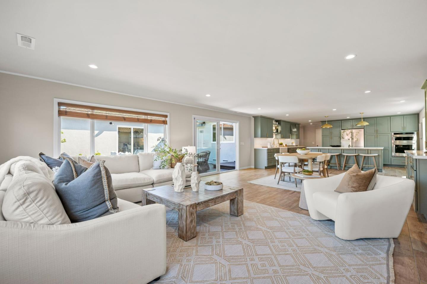 Detail Gallery Image 11 of 27 For 1117 Truman St, Redwood City,  CA 94061 - 3 Beds | 2 Baths
