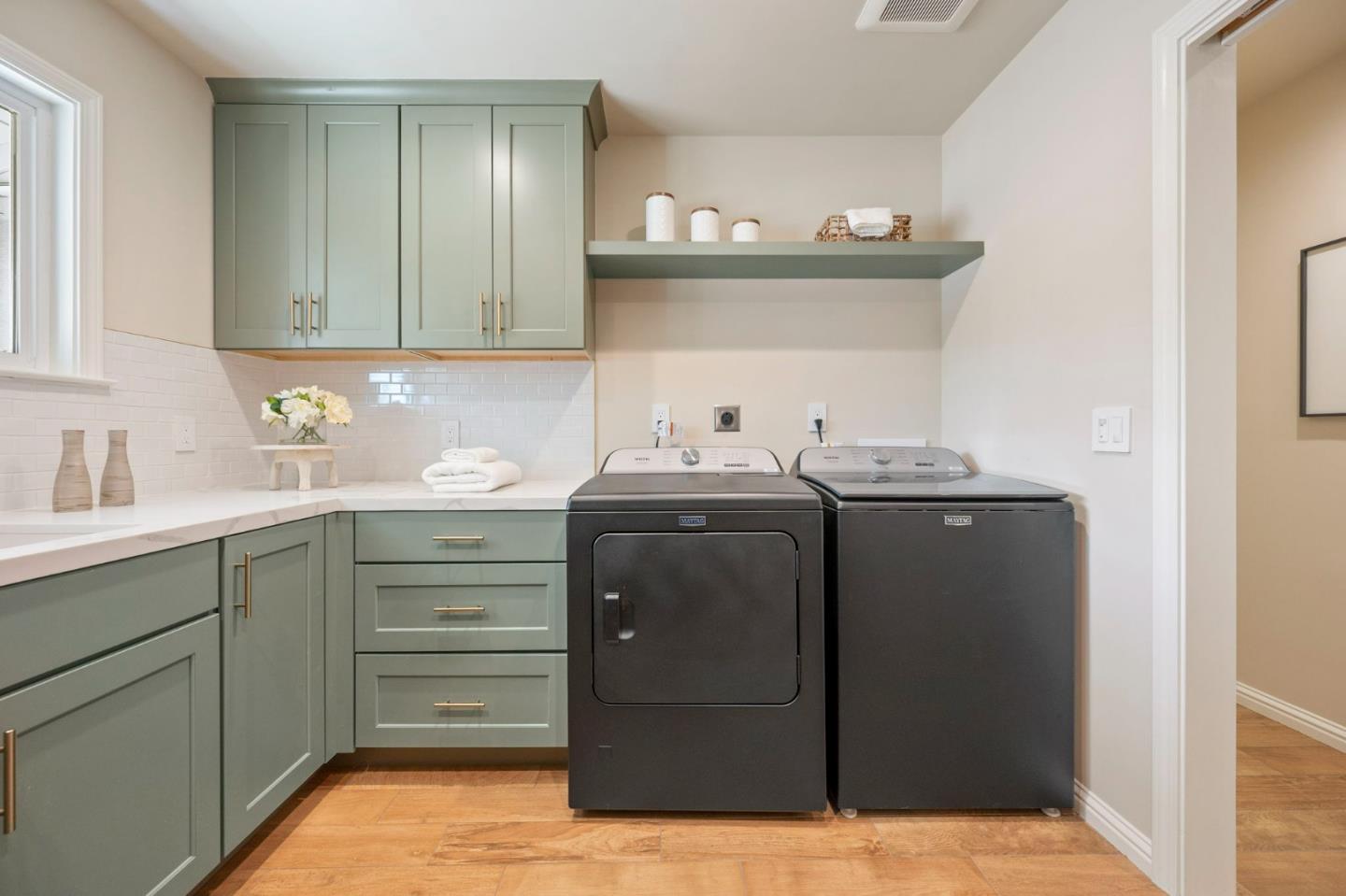 Detail Gallery Image 20 of 27 For 1117 Truman St, Redwood City,  CA 94061 - 3 Beds | 2 Baths