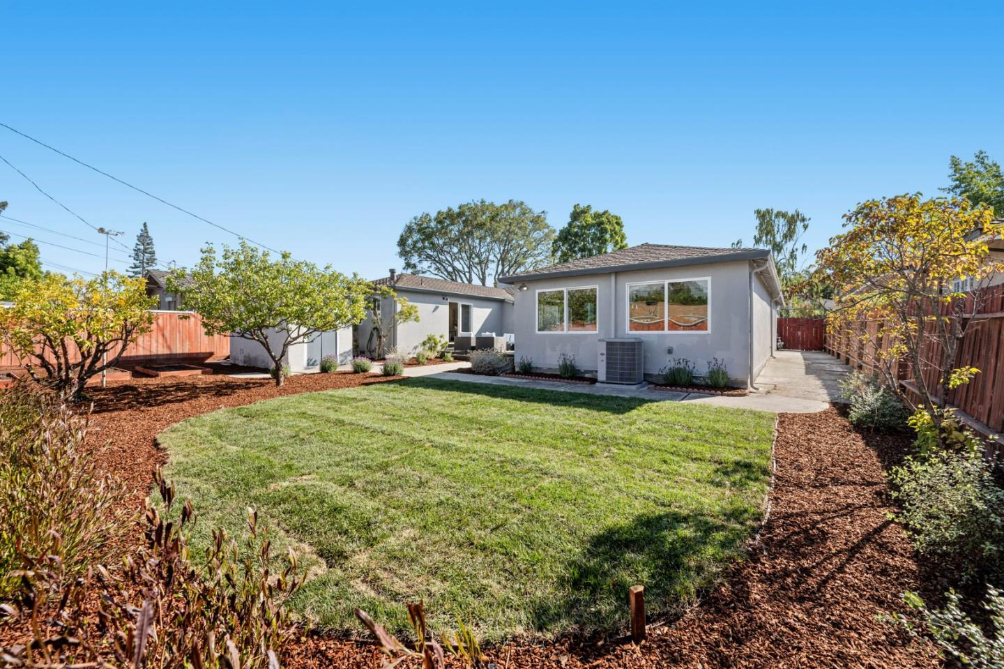 Detail Gallery Image 25 of 27 For 1117 Truman St, Redwood City,  CA 94061 - 3 Beds | 2 Baths