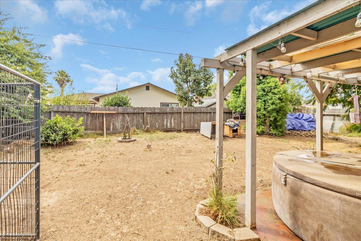 Detail Gallery Image 21 of 22 For 730 Los Coches Ave, Salinas,  CA 93906 - 3 Beds | 1/1 Baths