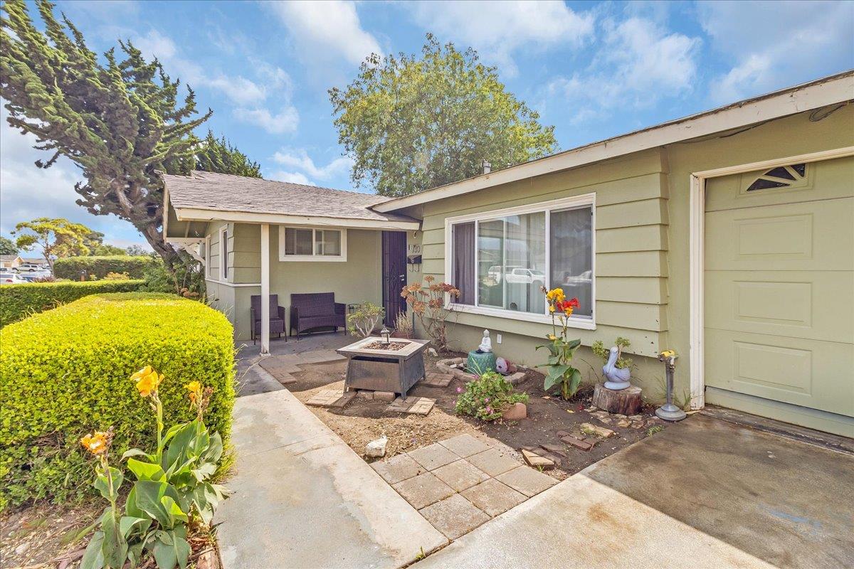 Detail Gallery Image 4 of 22 For 730 Los Coches Ave, Salinas,  CA 93906 - 3 Beds | 1/1 Baths