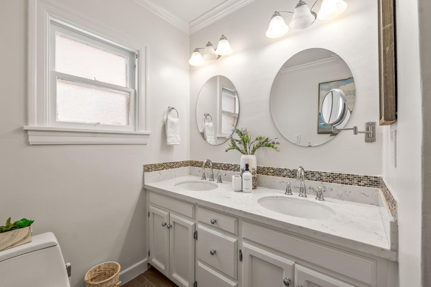 Detail Gallery Image 17 of 42 For 910 Pine Ave, San Jose,  CA 95125 - 2 Beds | 1 Baths
