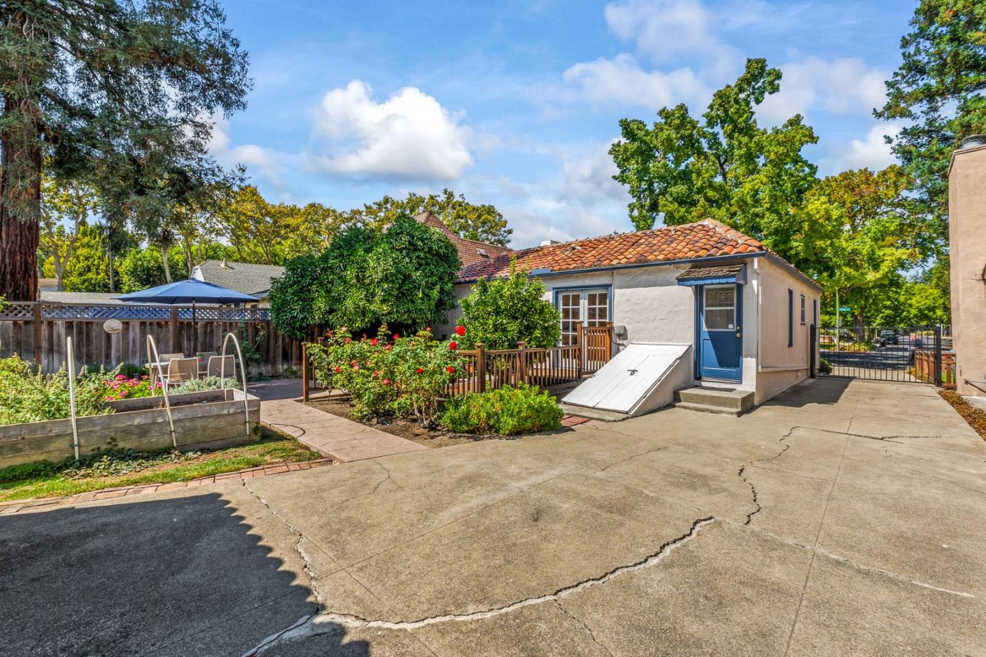 Detail Gallery Image 20 of 42 For 910 Pine Ave, San Jose,  CA 95125 - 2 Beds | 1 Baths