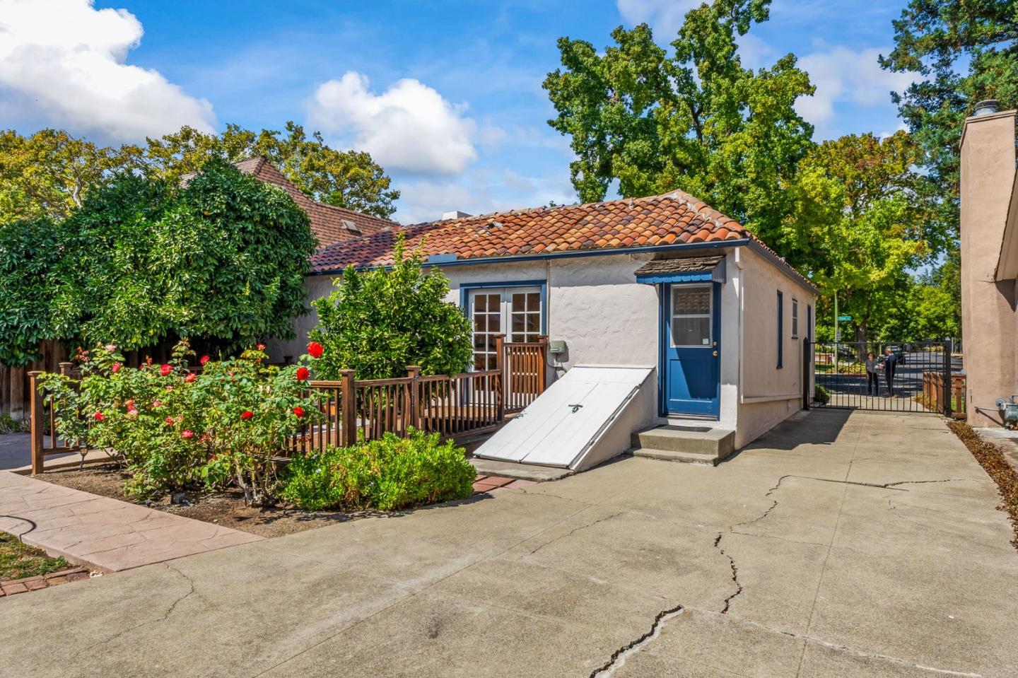 Detail Gallery Image 21 of 42 For 910 Pine Ave, San Jose,  CA 95125 - 2 Beds | 1 Baths