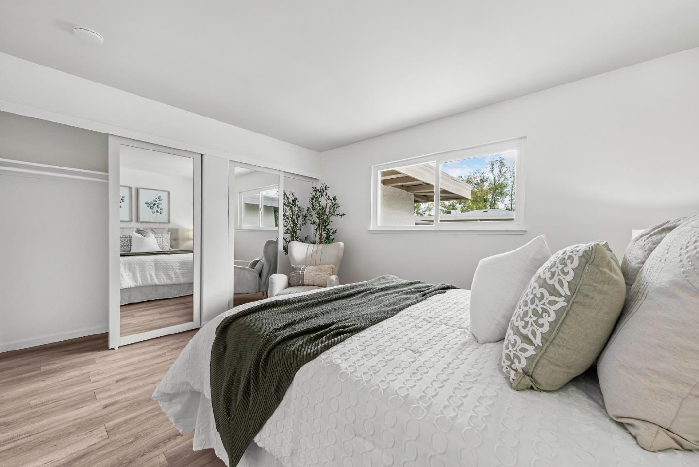 Detail Gallery Image 14 of 41 For 10359 Mary Ave, Cupertino,  CA 95014 - 2 Beds | 1/1 Baths