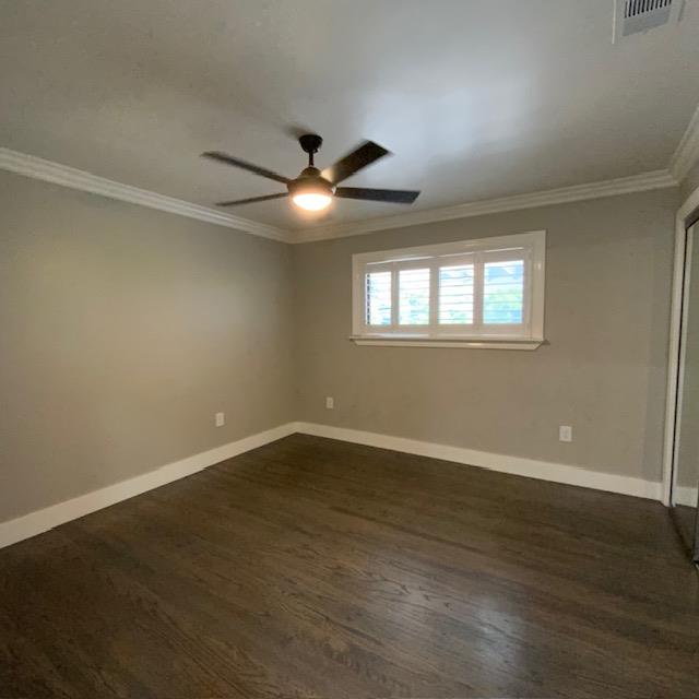 Detail Gallery Image 11 of 13 For 3910 Oak Hill Rd, Oakland,  CA 94605 - 3 Beds | 2 Baths