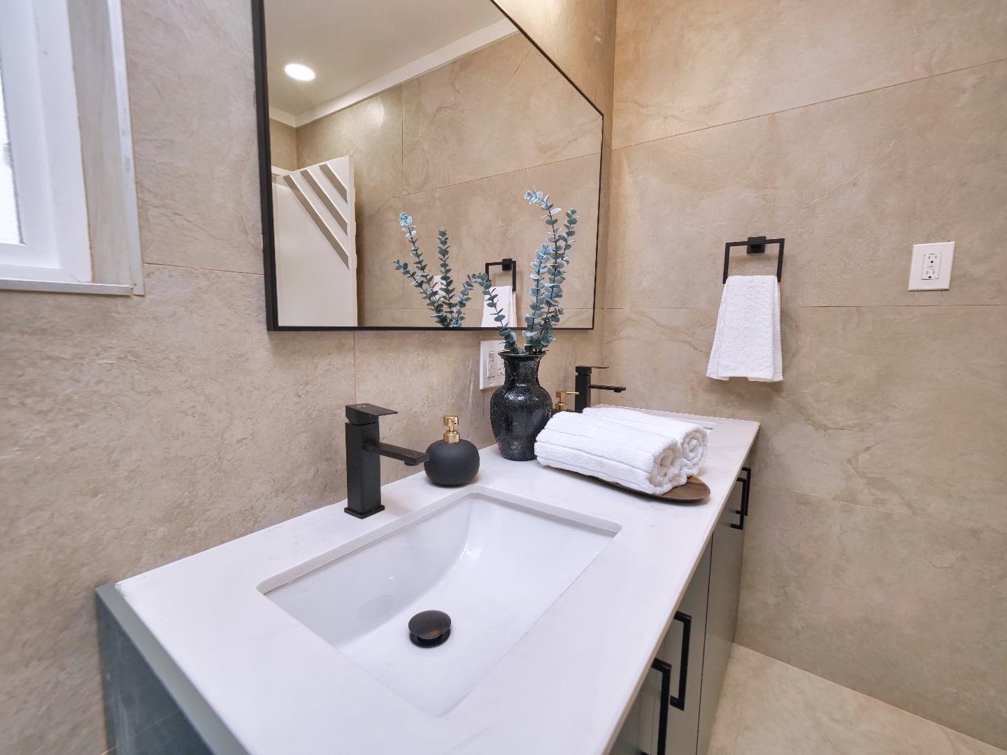 Detail Gallery Image 21 of 60 For 7433 Moeser Ln, El Cerrito,  CA 94530 - 4 Beds | 3 Baths
