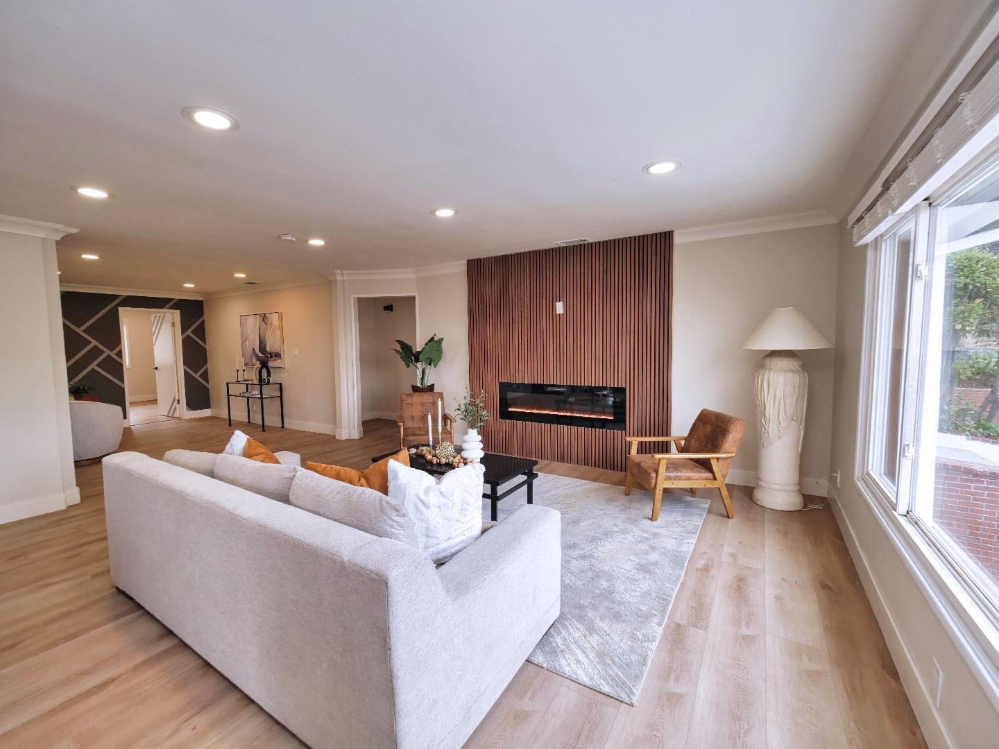 Detail Gallery Image 7 of 60 For 7433 Moeser Ln, El Cerrito,  CA 94530 - 4 Beds | 3 Baths