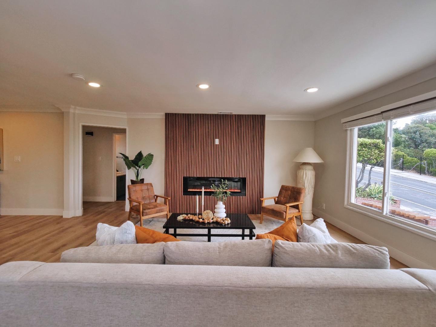 Detail Gallery Image 8 of 60 For 7433 Moeser Ln, El Cerrito,  CA 94530 - 4 Beds | 3 Baths