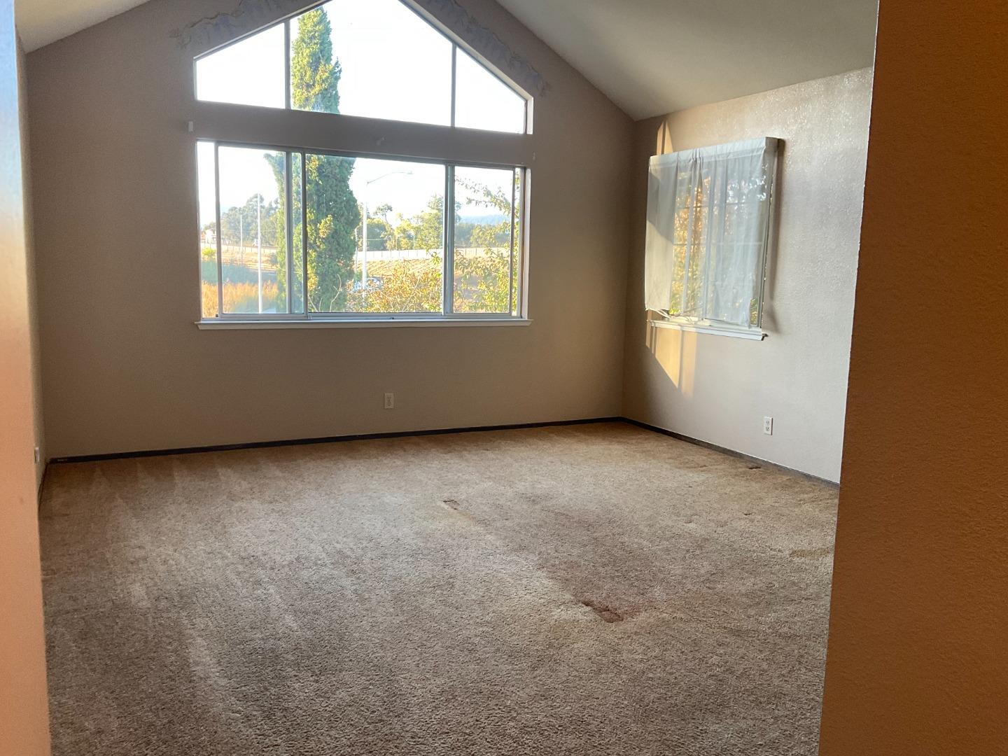 Detail Gallery Image 10 of 18 For 1201 Brewington Ave, Watsonville,  CA 95076 - 3 Beds | 2/1 Baths