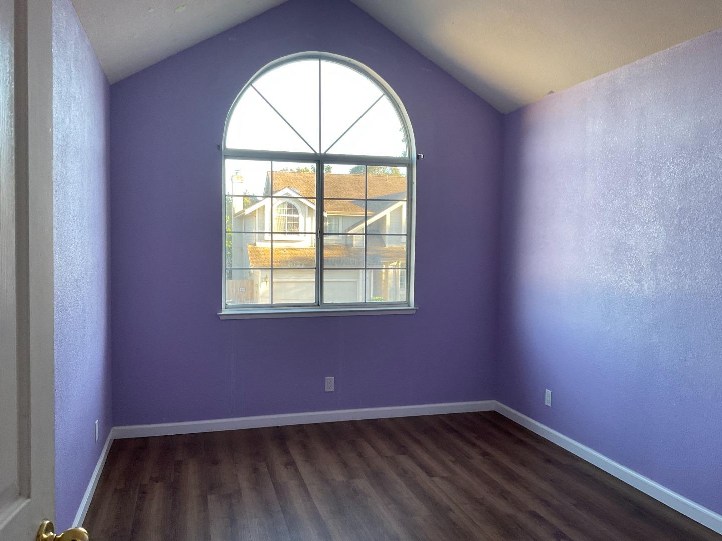 Detail Gallery Image 6 of 18 For 1201 Brewington Ave, Watsonville,  CA 95076 - 3 Beds | 2/1 Baths