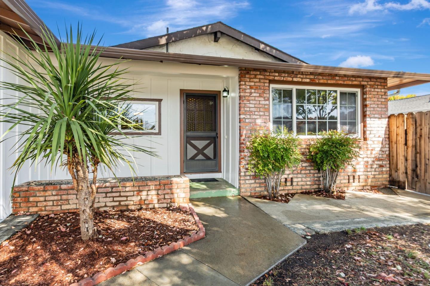 Detail Gallery Image 4 of 32 For 4776 Minas Dr, San Jose,  CA 95136 - 3 Beds | 2 Baths