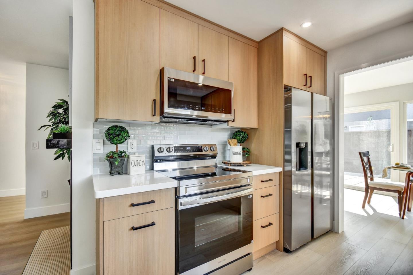 Detail Gallery Image 11 of 30 For 1250 Medley Dr, San Jose,  CA 95121 - 4 Beds | 2 Baths