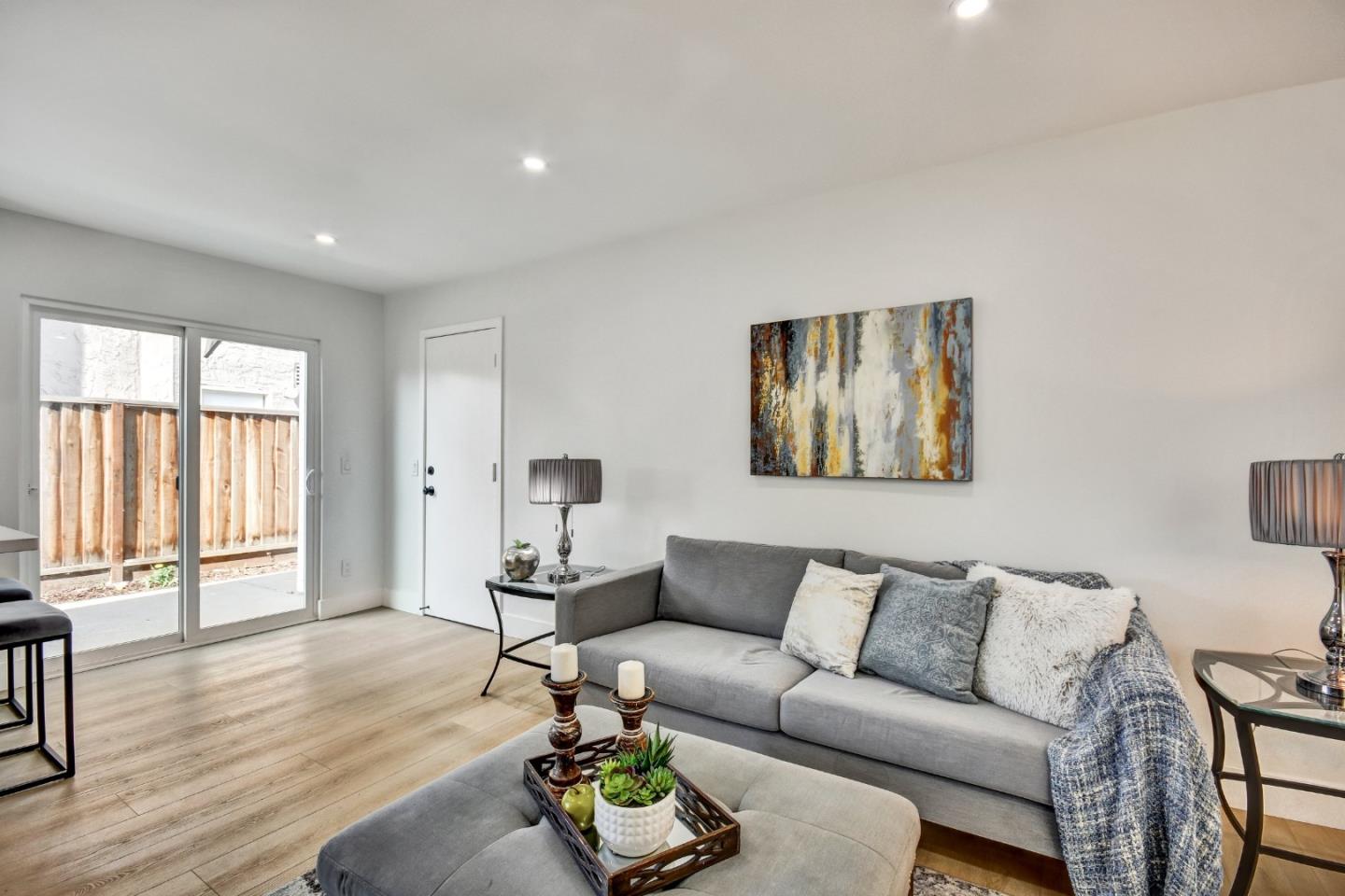 Detail Gallery Image 17 of 30 For 1250 Medley Dr, San Jose,  CA 95121 - 4 Beds | 2 Baths