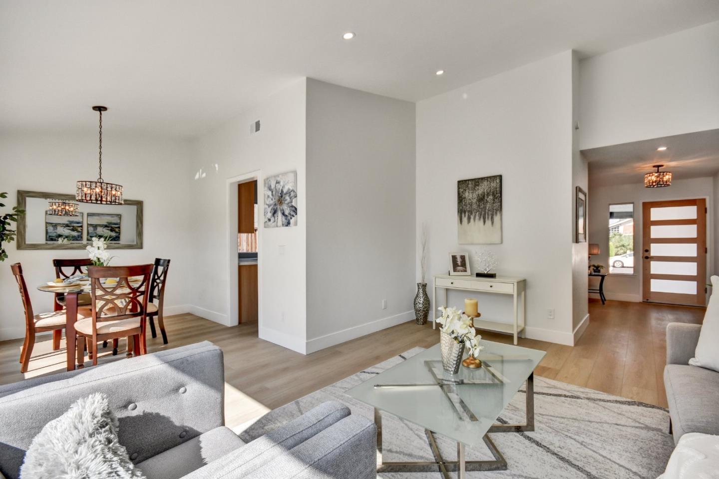Detail Gallery Image 6 of 30 For 1250 Medley Dr, San Jose,  CA 95121 - 4 Beds | 2 Baths