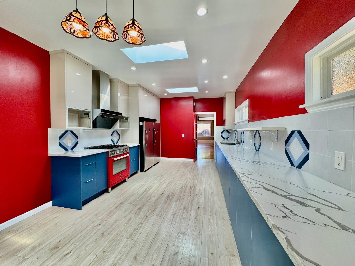 Detail Gallery Image 26 of 47 For 809 Bayswater Ave, Burlingame,  CA 94010 - 2 Beds | 2 Baths