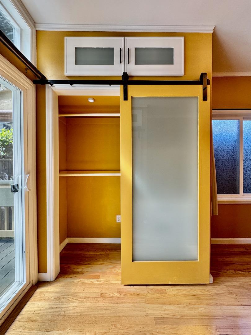 Detail Gallery Image 33 of 47 For 809 Bayswater Ave, Burlingame,  CA 94010 - 2 Beds | 2 Baths