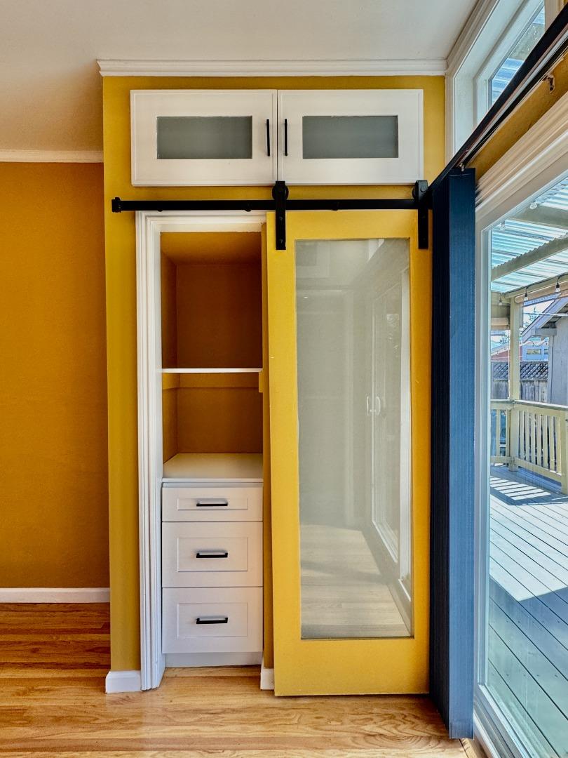 Detail Gallery Image 34 of 47 For 809 Bayswater Ave, Burlingame,  CA 94010 - 2 Beds | 2 Baths