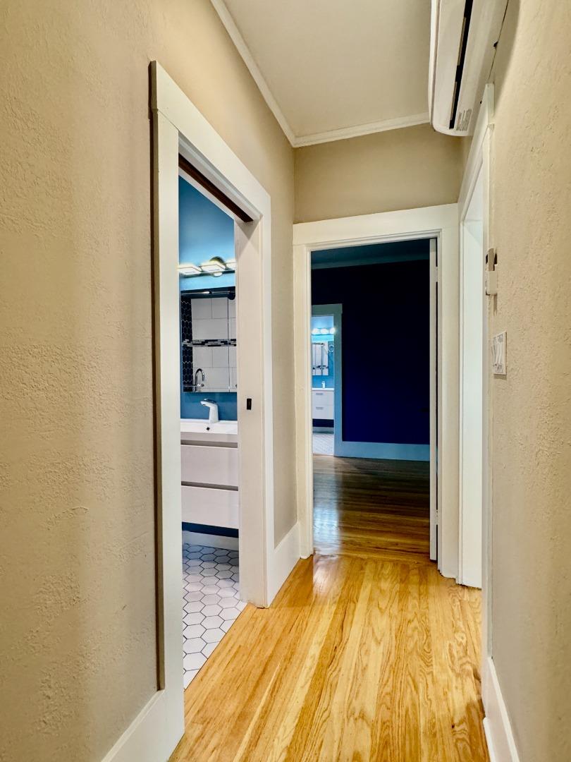 Detail Gallery Image 35 of 47 For 809 Bayswater Ave, Burlingame,  CA 94010 - 2 Beds | 2 Baths