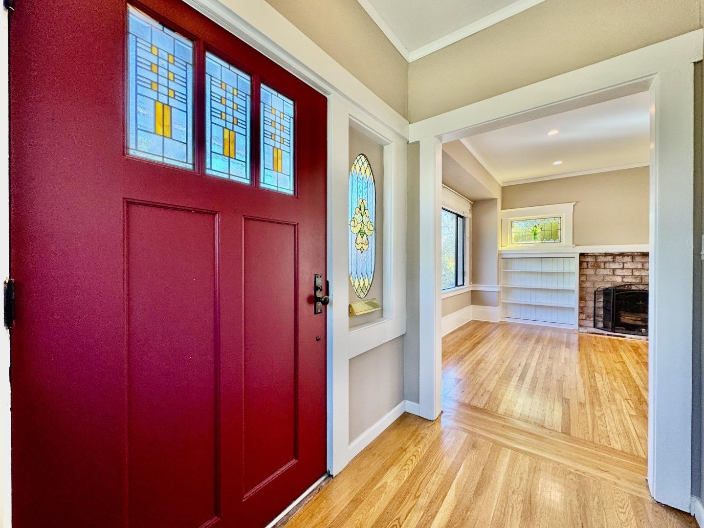 Detail Gallery Image 4 of 47 For 809 Bayswater Ave, Burlingame,  CA 94010 - 2 Beds | 2 Baths