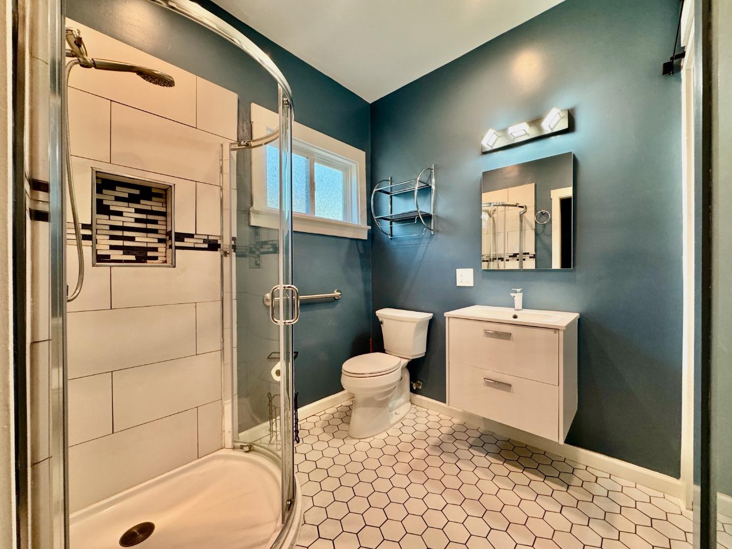 Detail Gallery Image 41 of 47 For 809 Bayswater Ave, Burlingame,  CA 94010 - 2 Beds | 2 Baths