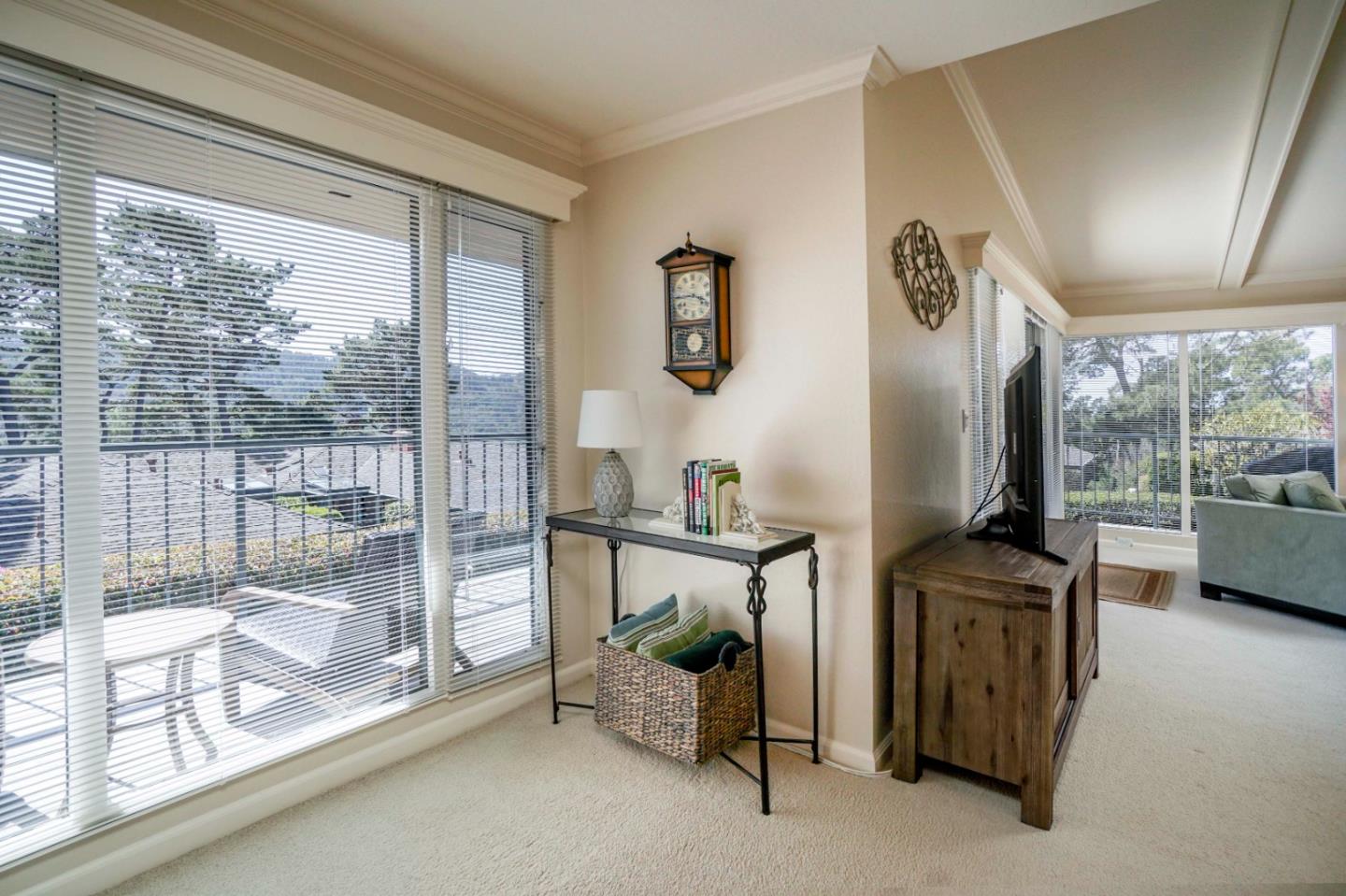 Detail Gallery Image 11 of 51 For 39 Del Mesa Carmel, Carmel,  CA 93923 - 2 Beds | 2 Baths