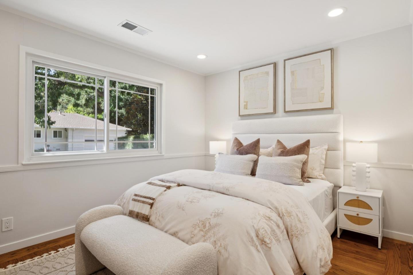 Detail Gallery Image 28 of 39 For 400 Santa Margarita Ave, Menlo Park,  CA 94025 - 3 Beds | 2/1 Baths