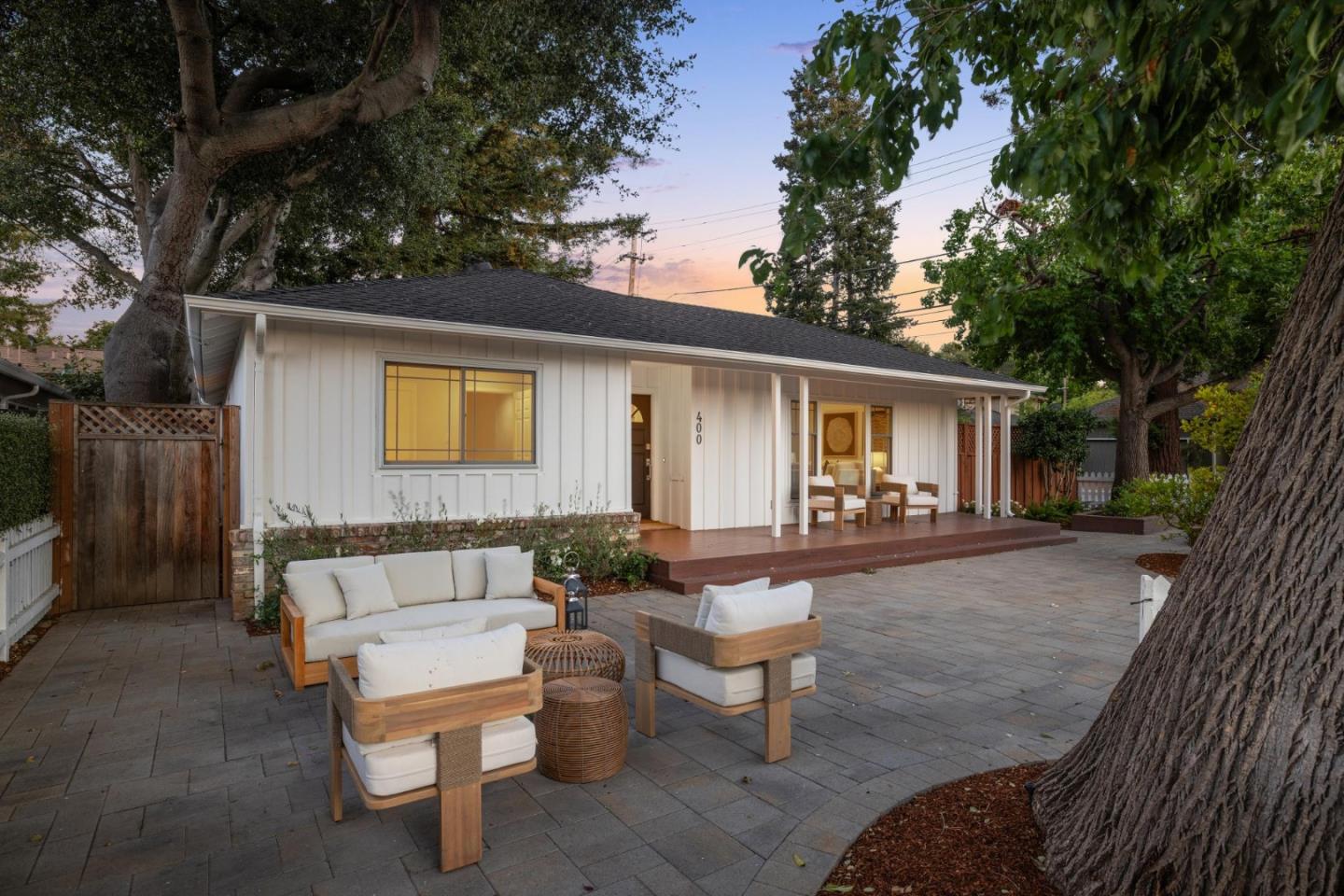 Detail Gallery Image 3 of 39 For 400 Santa Margarita Ave, Menlo Park,  CA 94025 - 3 Beds | 2/1 Baths