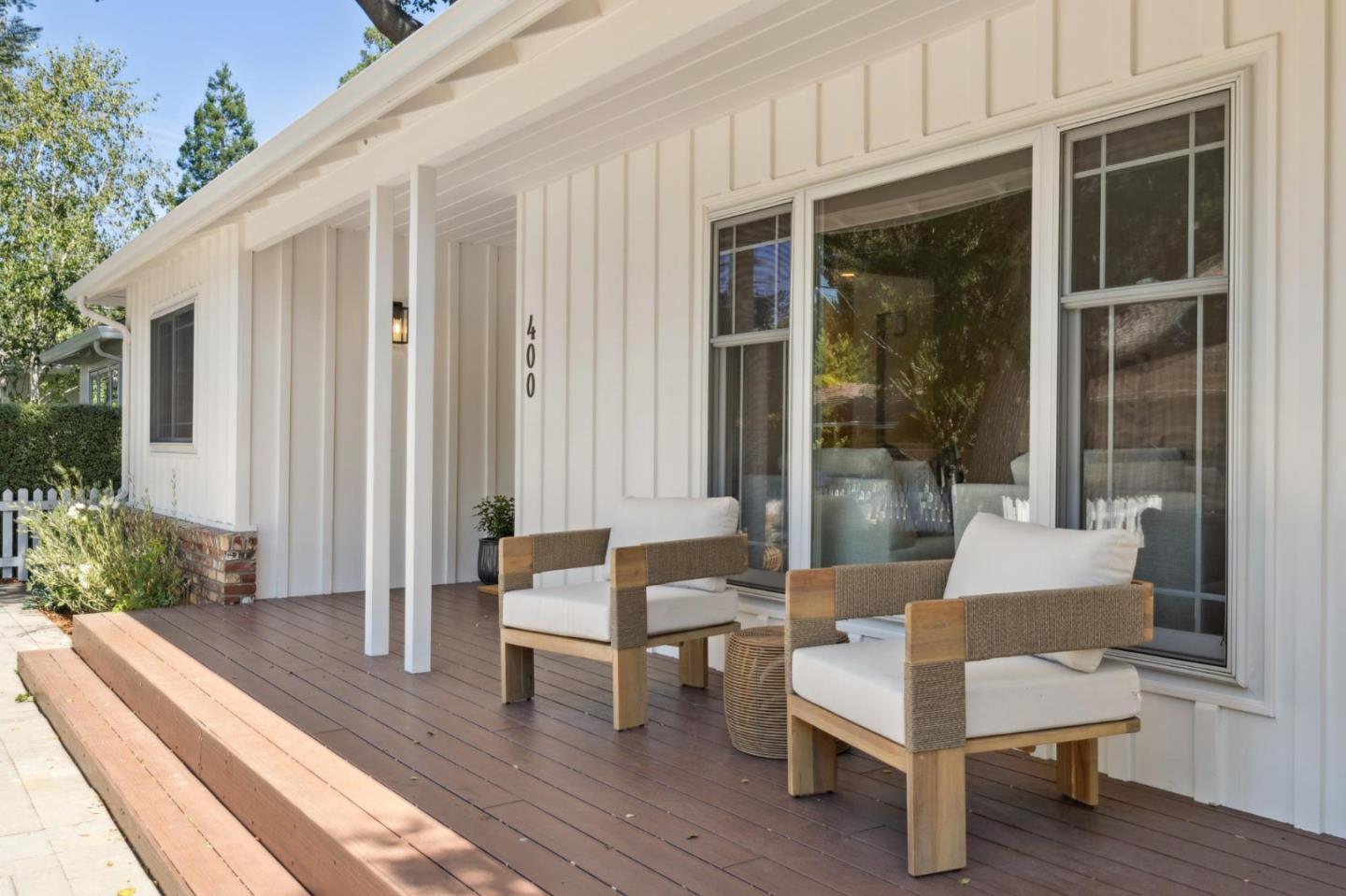 Detail Gallery Image 4 of 39 For 400 Santa Margarita Ave, Menlo Park,  CA 94025 - 3 Beds | 2/1 Baths