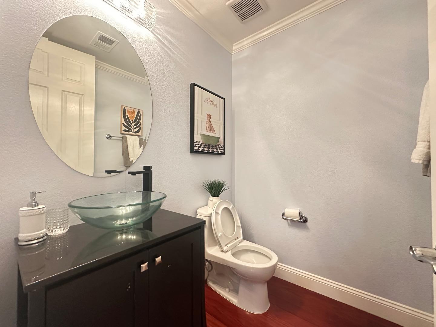 Detail Gallery Image 11 of 22 For 5043 Le Miccine Ter, San Jose,  CA 95129 - 2 Beds | 2/1 Baths