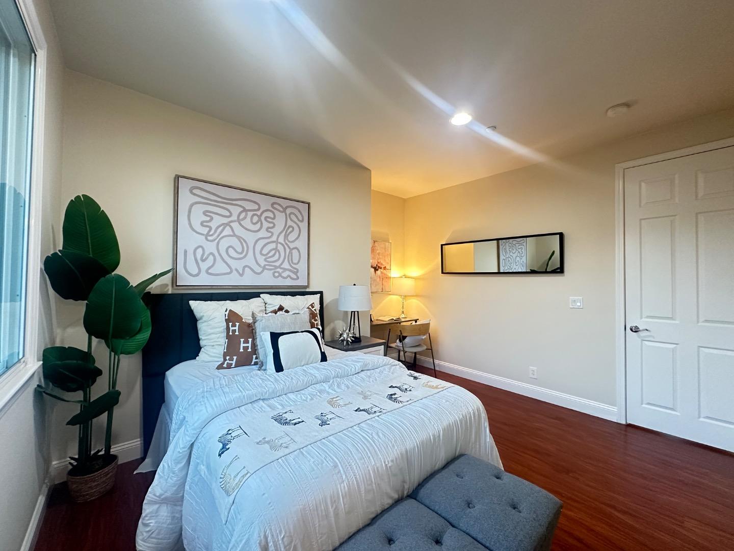 Detail Gallery Image 19 of 22 For 5043 Le Miccine Ter, San Jose,  CA 95129 - 2 Beds | 2/1 Baths