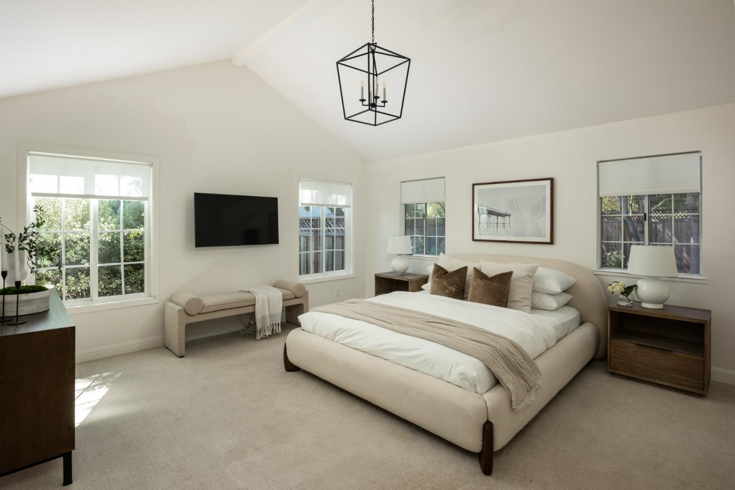 Detail Gallery Image 10 of 15 For 186 Wildwood Ave, San Carlos,  CA 94070 - 2 Beds | 2 Baths