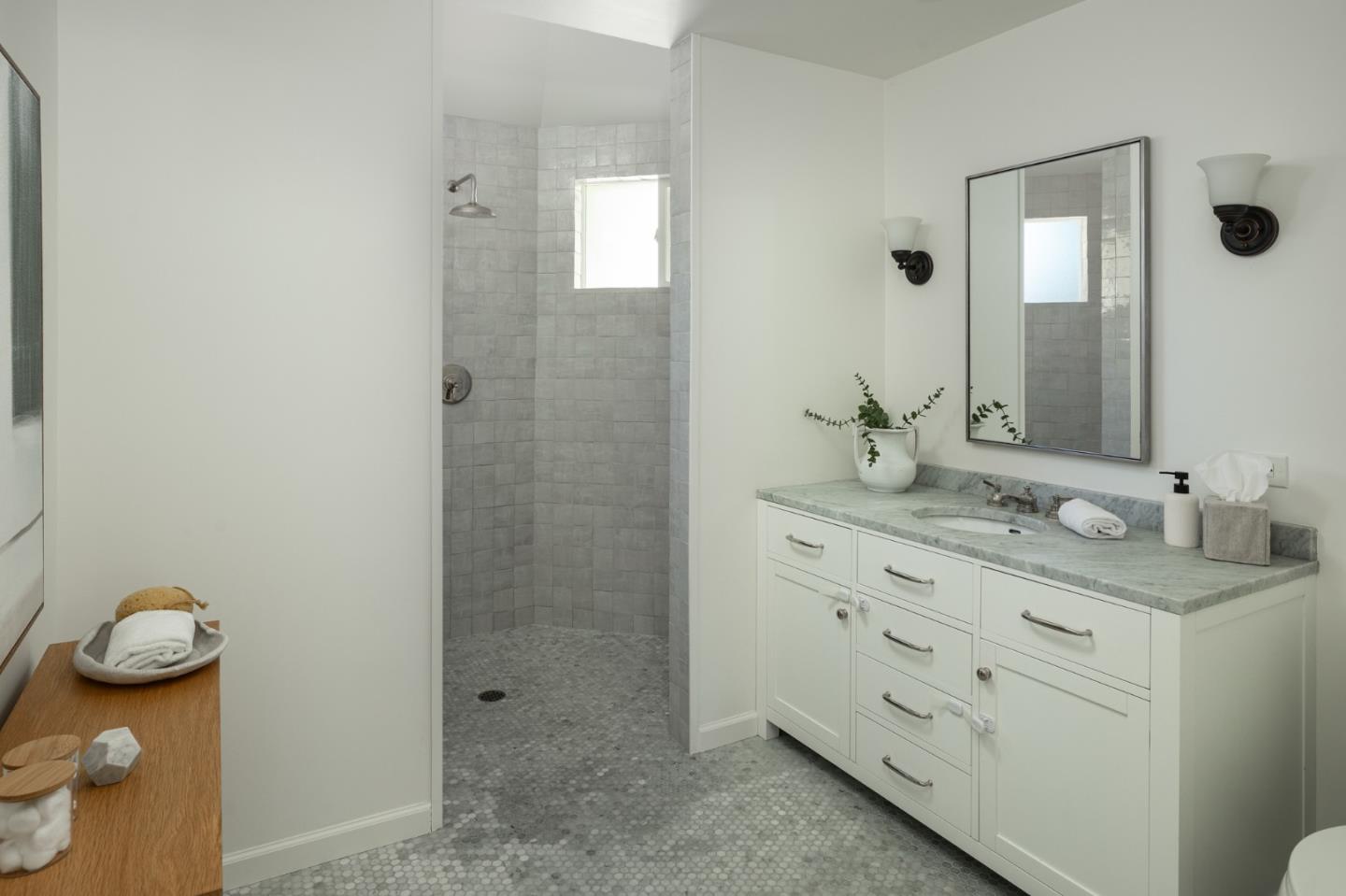 Detail Gallery Image 11 of 15 For 186 Wildwood Ave, San Carlos,  CA 94070 - 2 Beds | 2 Baths