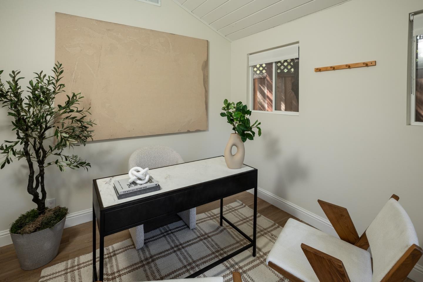 Detail Gallery Image 14 of 15 For 186 Wildwood Ave, San Carlos,  CA 94070 - 2 Beds | 2 Baths