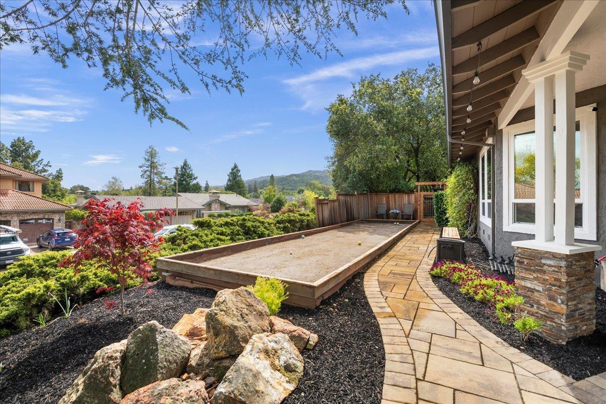 Detail Gallery Image 11 of 48 For 6641 Leyland Park Dr, San Jose,  CA 95120 - 3 Beds | 2/1 Baths