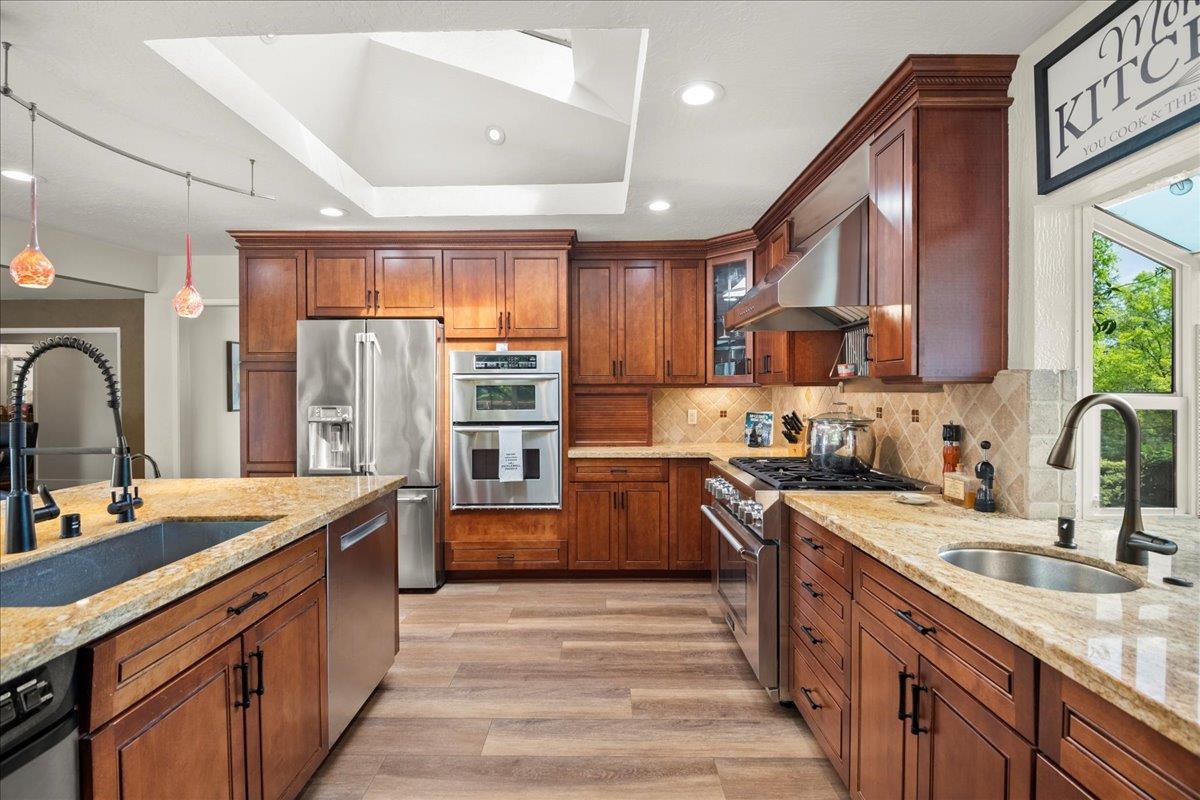 Detail Gallery Image 9 of 48 For 6641 Leyland Park Dr, San Jose,  CA 95120 - 3 Beds | 2/1 Baths