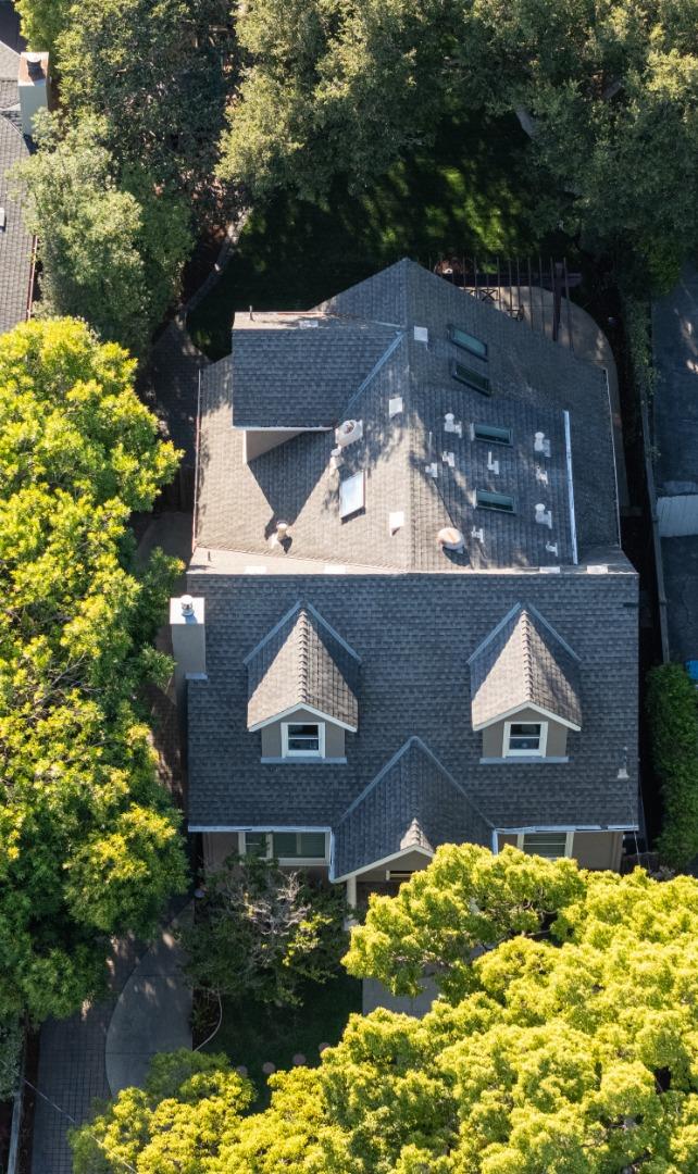 Detail Gallery Image 32 of 35 For 637 Central Ave, Menlo Park,  CA 94025 - 4 Beds | 3/1 Baths