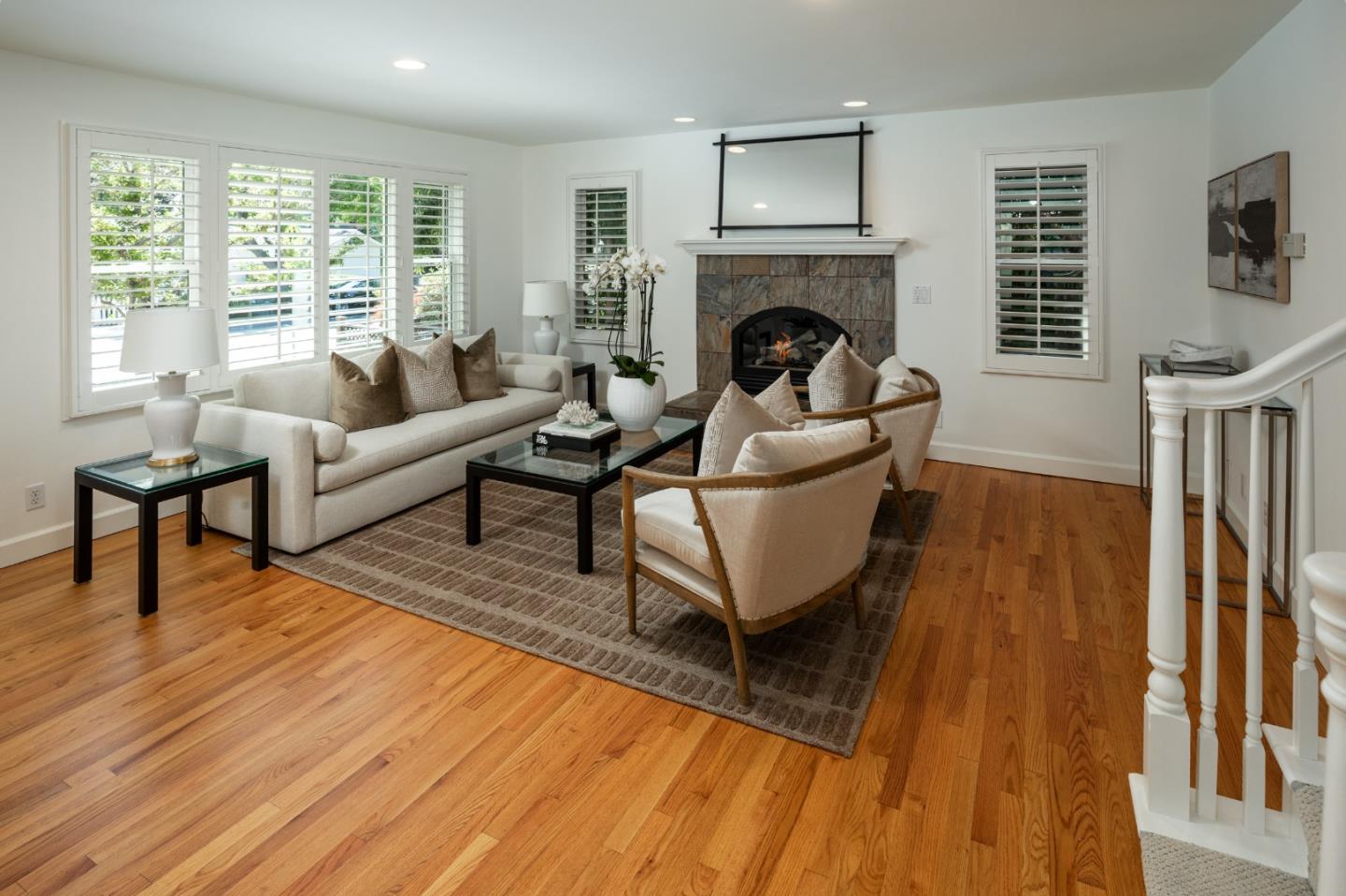 Detail Gallery Image 4 of 35 For 637 Central Ave, Menlo Park,  CA 94025 - 4 Beds | 3/1 Baths