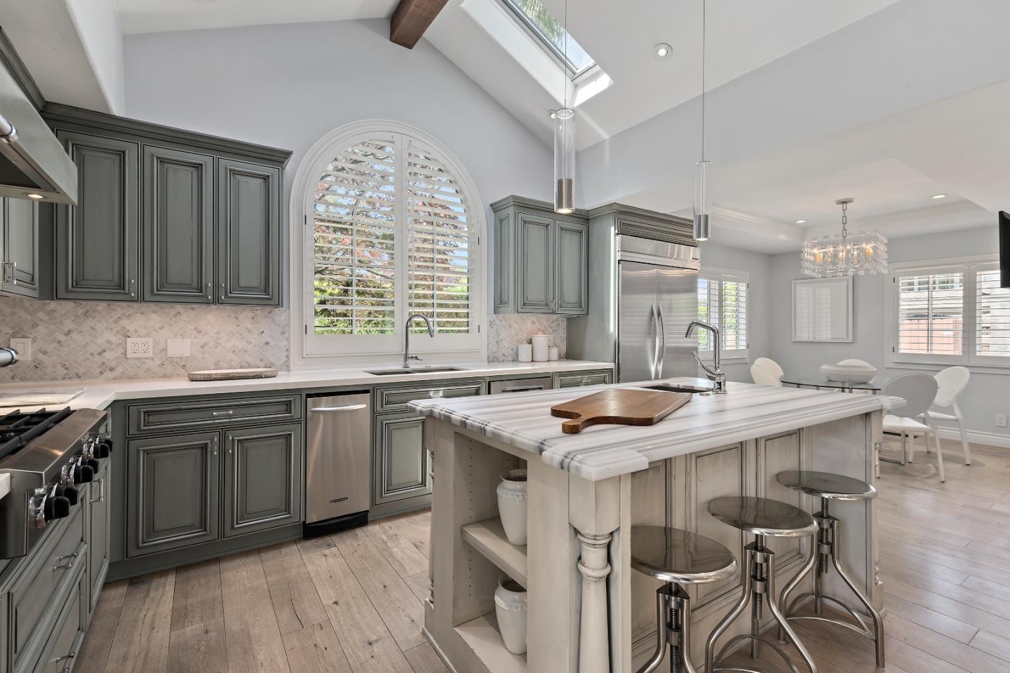 Detail Gallery Image 11 of 37 For 65 Fairfax Ave, Atherton,  CA 94027 - 4 Beds | 4/1 Baths