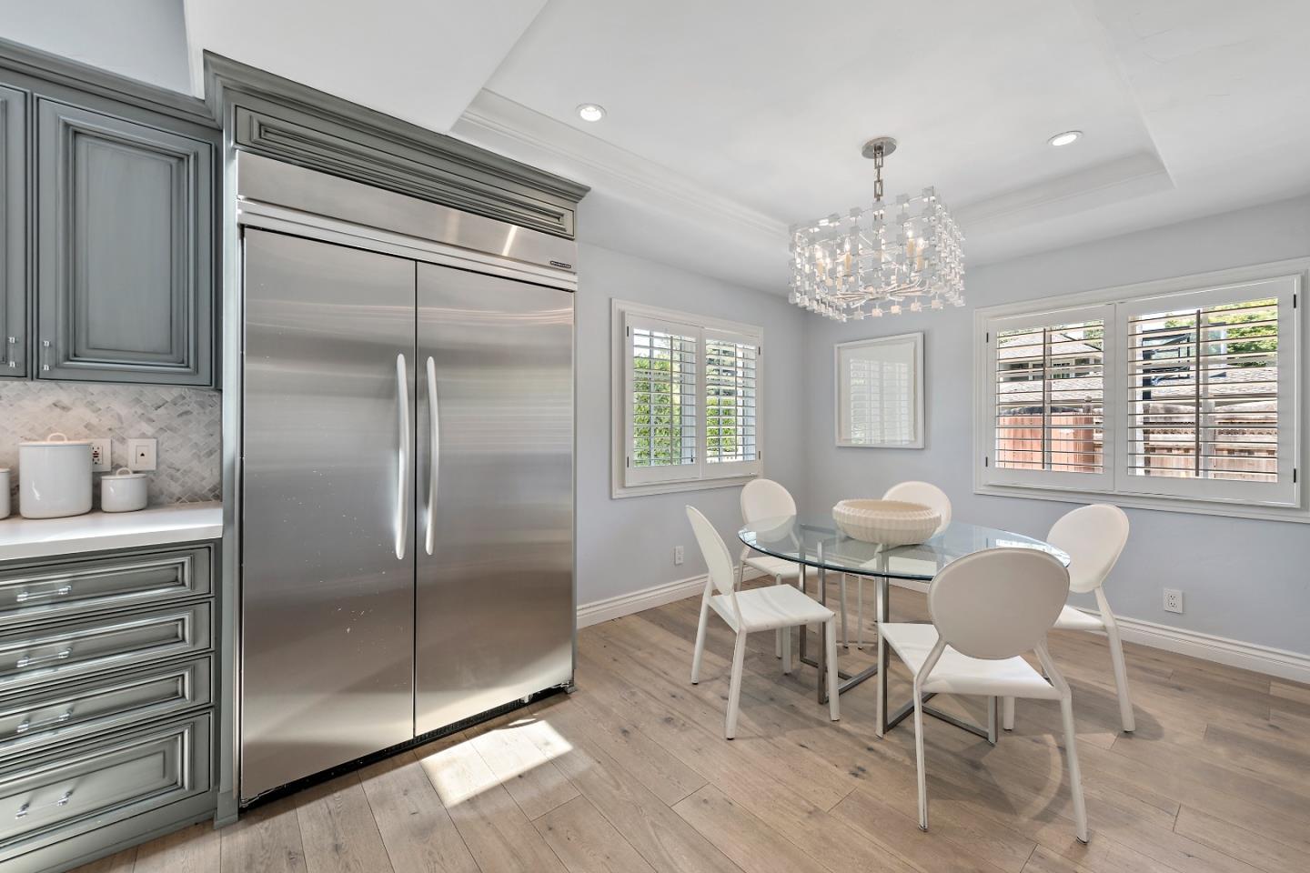 Detail Gallery Image 13 of 37 For 65 Fairfax Ave, Atherton,  CA 94027 - 4 Beds | 4/1 Baths