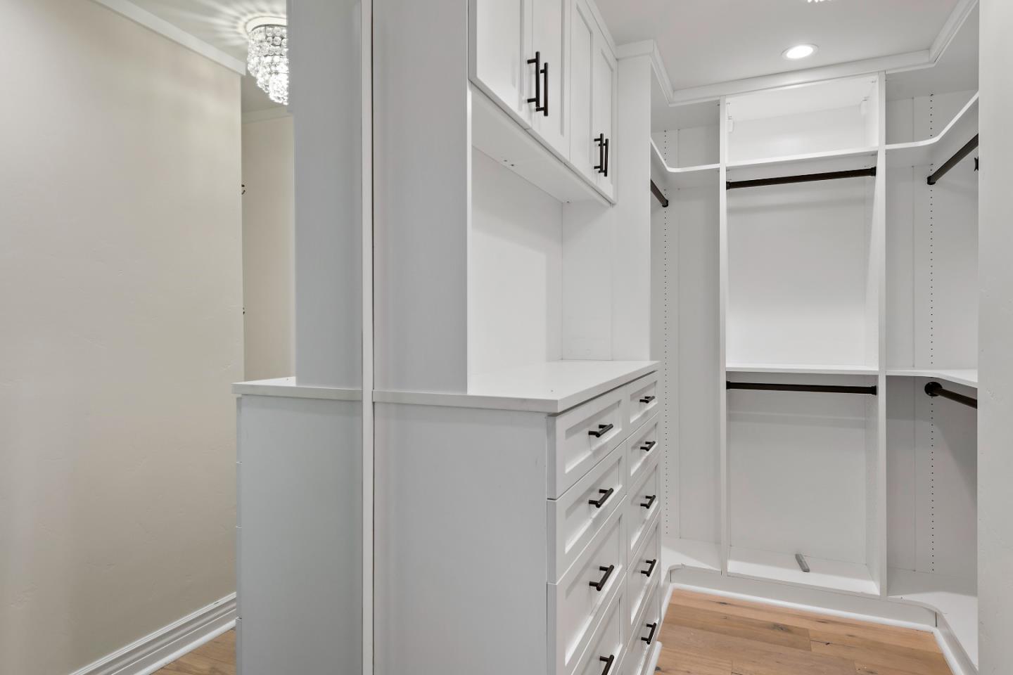 Detail Gallery Image 25 of 37 For 65 Fairfax Ave, Atherton,  CA 94027 - 4 Beds | 4/1 Baths