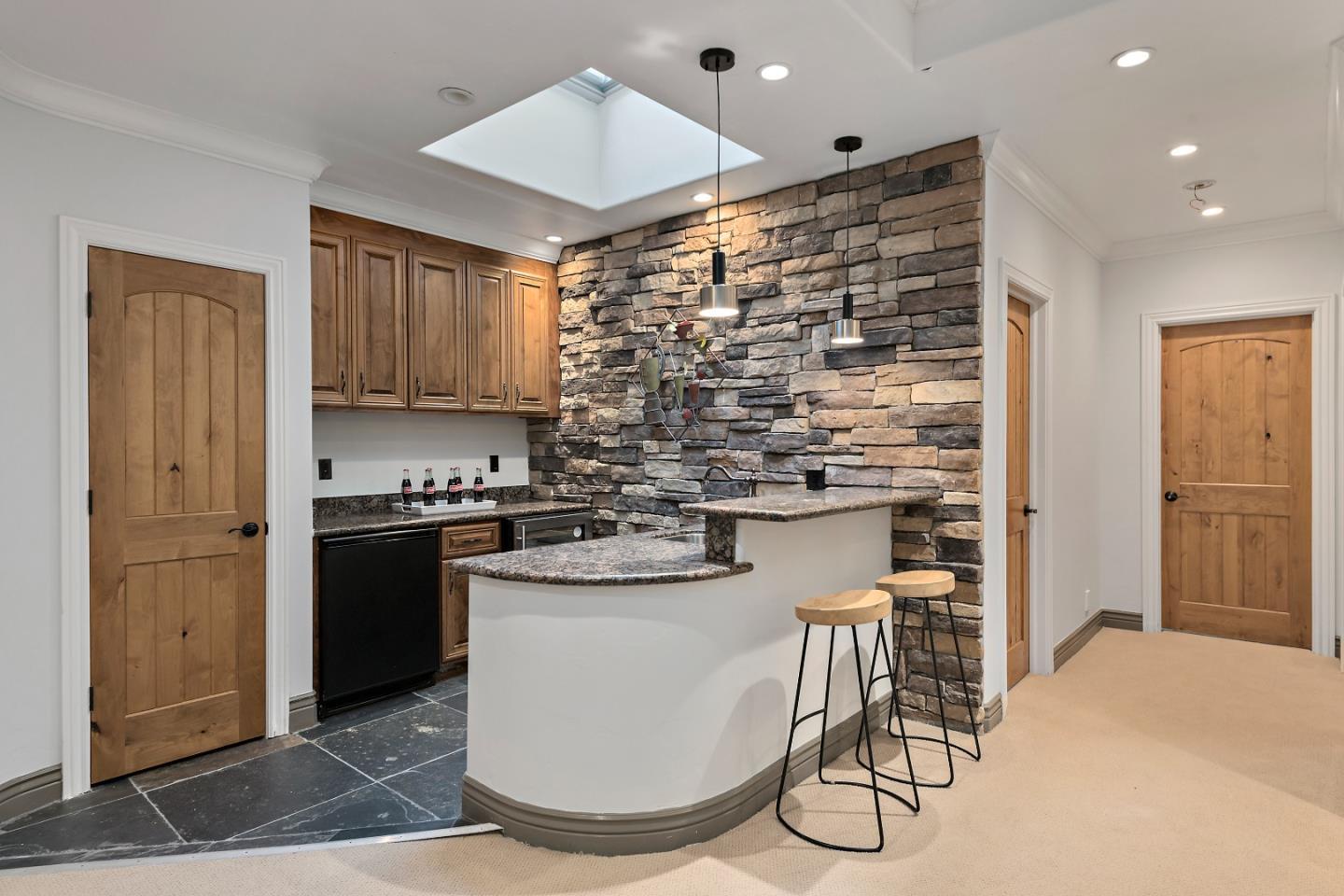 Detail Gallery Image 28 of 37 For 65 Fairfax Ave, Atherton,  CA 94027 - 4 Beds | 4/1 Baths