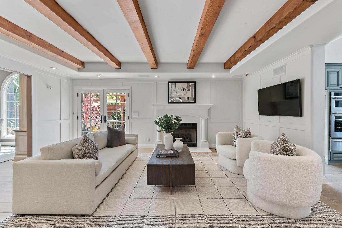 Detail Gallery Image 6 of 37 For 65 Fairfax Ave, Atherton,  CA 94027 - 4 Beds | 4/1 Baths