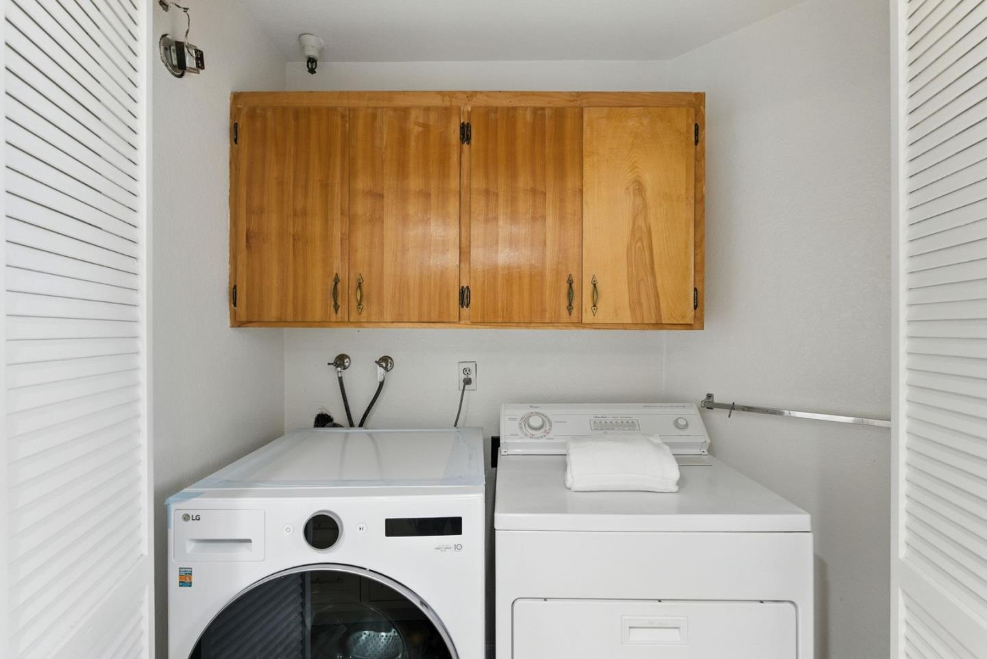 Detail Gallery Image 24 of 33 For 24 Pelican Ln, Redwood City,  CA 94065 - 2 Beds | 1 Baths