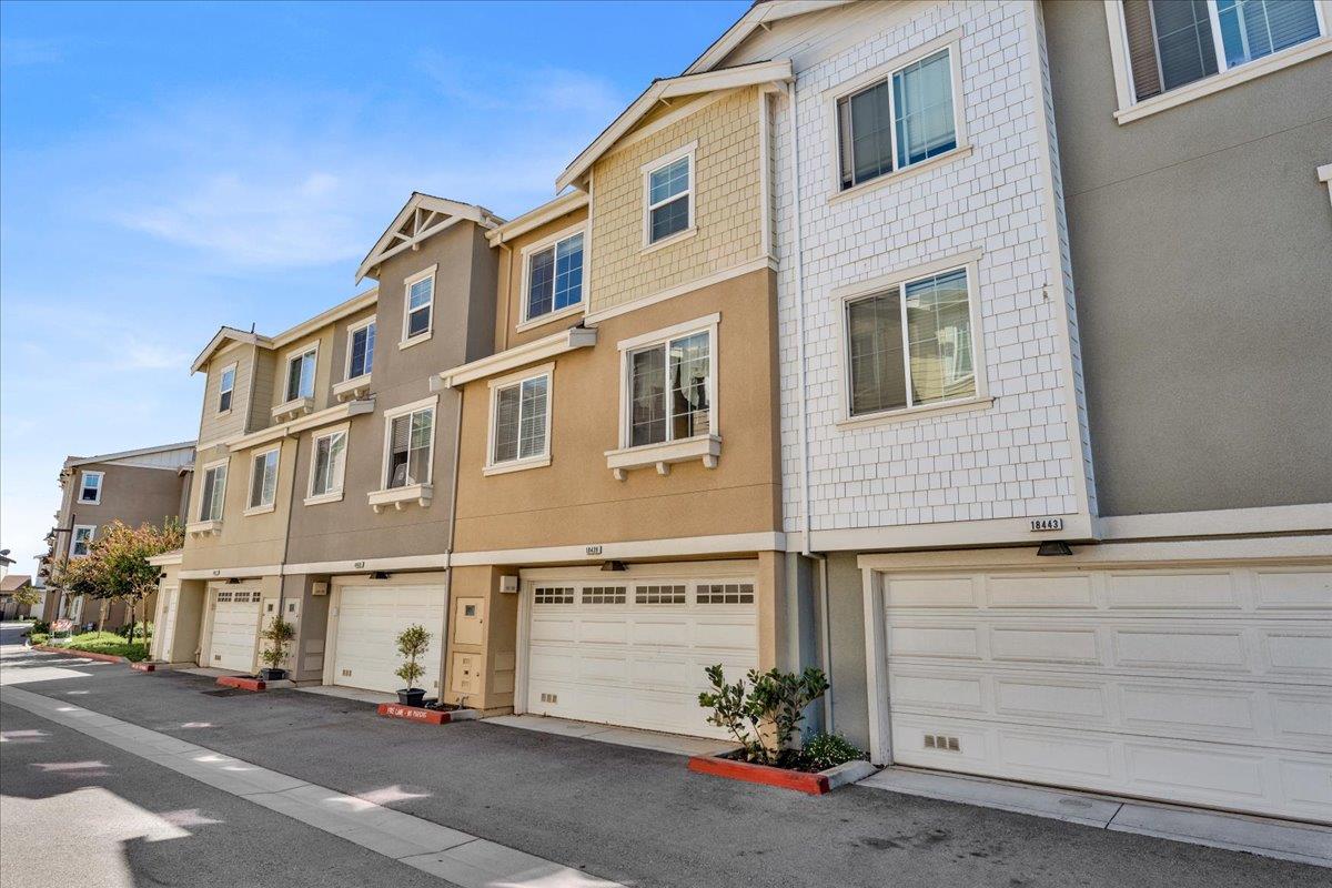 Detail Gallery Image 2 of 33 For 18439 Jade Ln, Morgan Hill,  CA 95037 - 2 Beds | 2/1 Baths